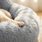 Close-up of CalmPaws faux-fur rim